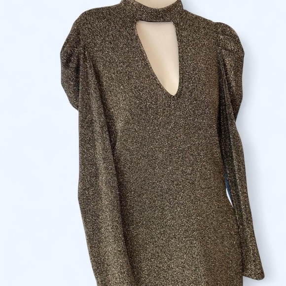 Elegant Silver Shimmering Long Sleeve Dress the open detail in front M - Picture 2 of 5